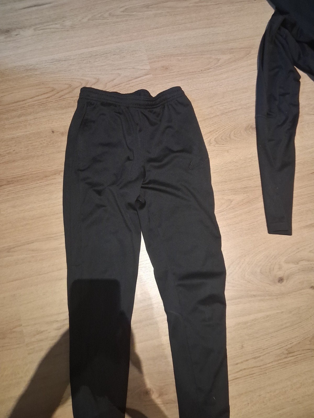 Nike trainingsbroek zwart maat L, Maat 48/50 (M), Zwart, Nike, Ophalen of Verzenden