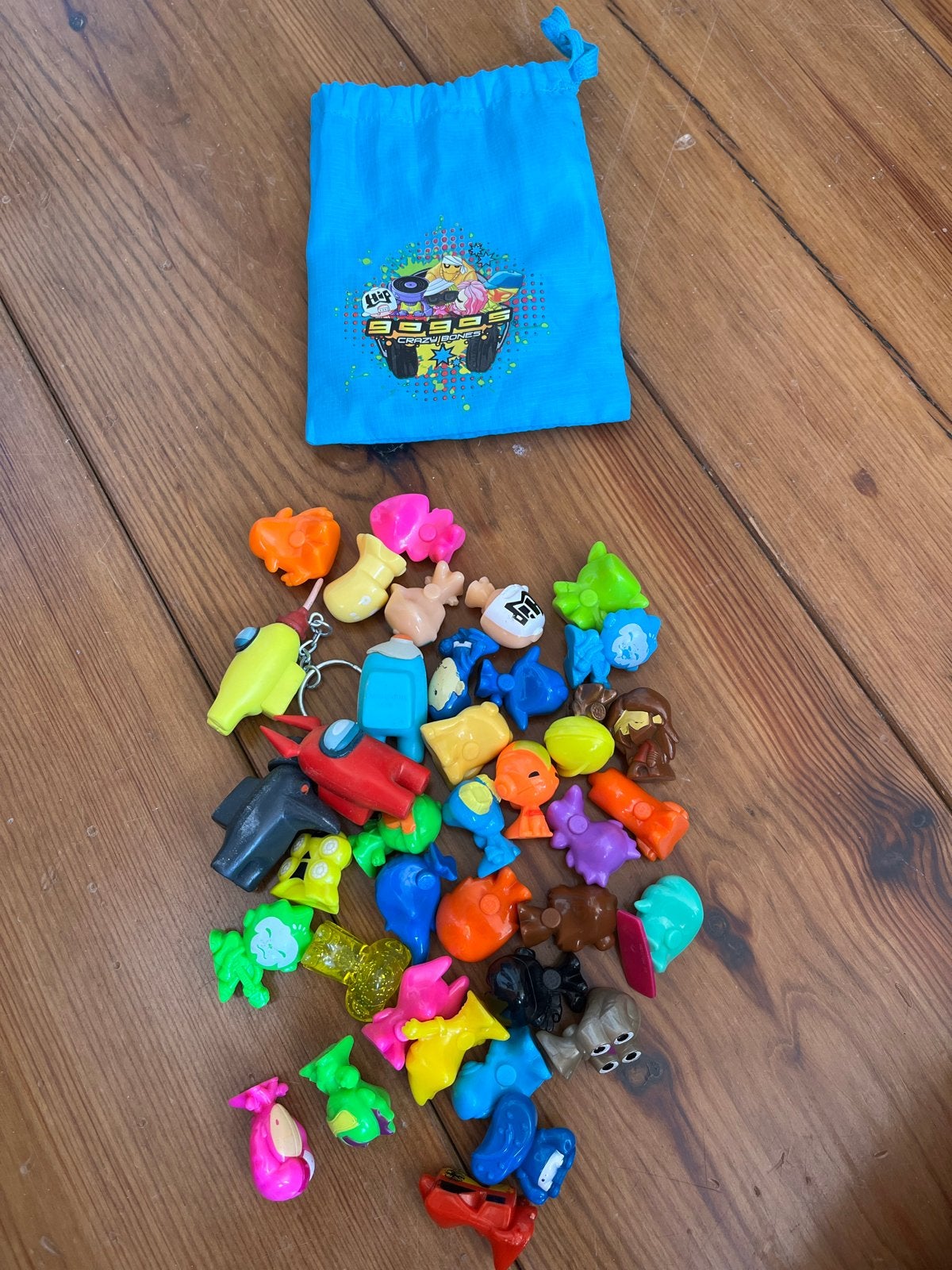 Gogos Crazy Bones figuren met zakje, Ophalen of Verzenden, Gebruikt