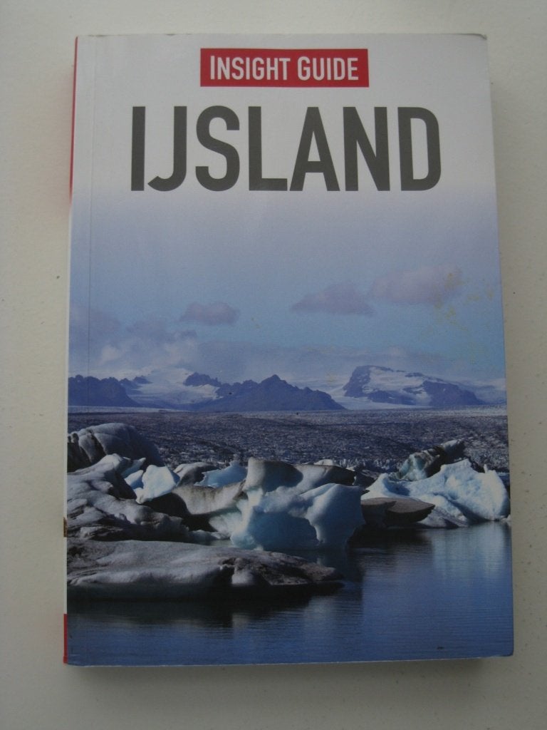 Reisgids IJsland - Insight guides, Boeken, Overige merken, Europa, Ophalen of Verzenden, Zo goed als nieuw