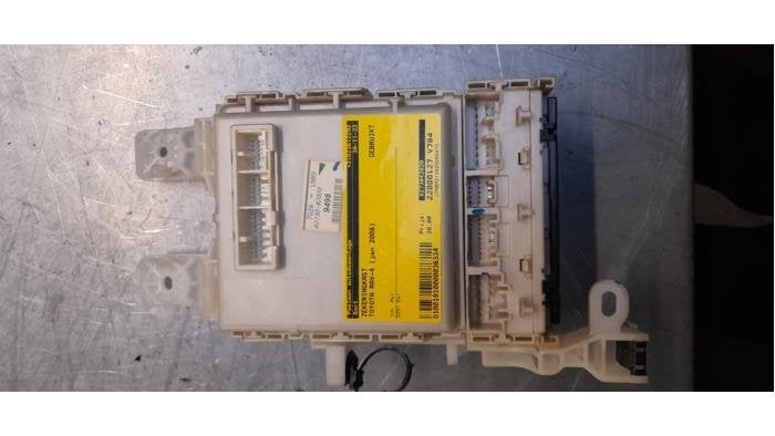 Zekeringkast van een Toyota Rav-4, Gebruikt, -, -, Ophalen of Verzenden