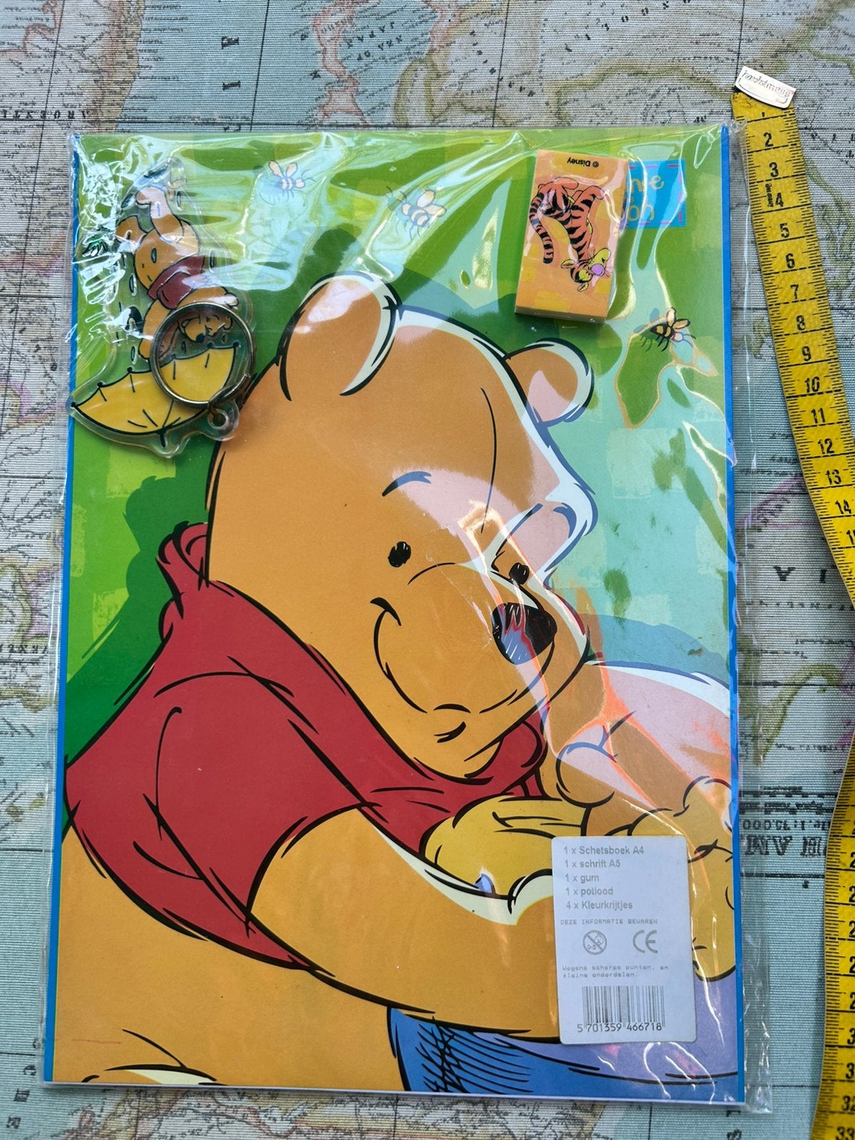 A.Schrift sleutelhanger en gum Winnie the Pooh, Ophalen of Verzenden, Winnie de Poeh of vrienden, Zo goed als nieuw, Beeldje of Figuurtje