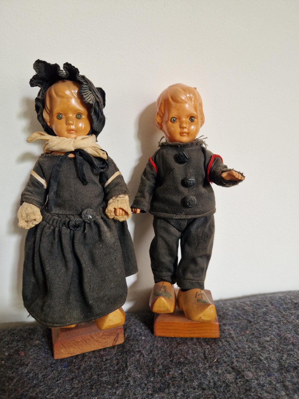 Vintage Hollandse Klederdracht Poppen - Jongen en Meisje, Verzamelen, Poppen, Ophalen of Verzenden, Gebruikt, Pop