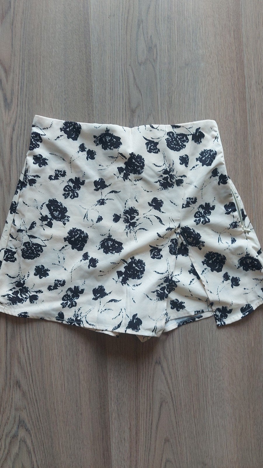 Shein bloemenprint skort maat XS, Kleding | Dames, Zwart, Ophalen of Verzenden, Zo goed als nieuw, SHEIN