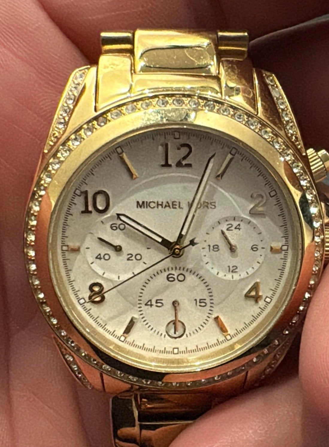 Gouden Michael Kors Dameshorloge met Strass, Overige merken, Overige materialen, Polshorloge, Ophalen of Verzenden