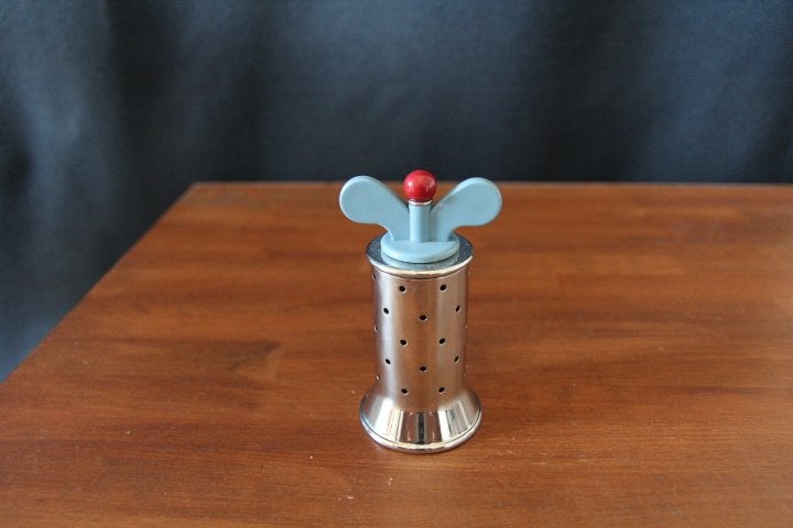 Alessi Michael Graves pepermolen, Ophalen of Verzenden, Zo goed als nieuw, Overige typen, Blauw