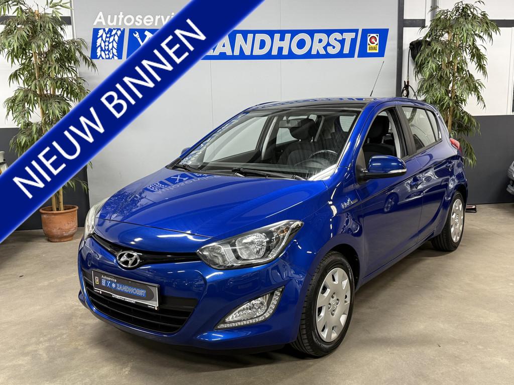 Hyundai i20 1.2i Go! (bj 2013), Auto's, Euro 5, Gebruikt, 31 €/maand, 4 cilinders