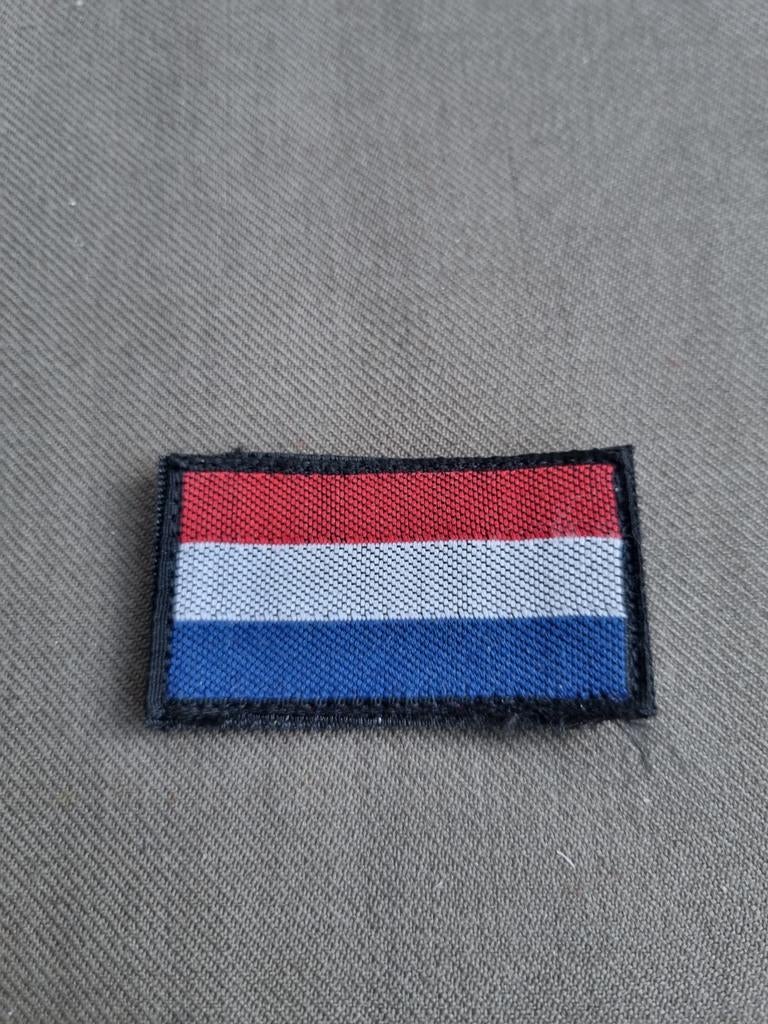 Mouw vlaggetje kmar (zwarte klitteband), Ophalen of Verzenden, Marechaussee, Nederland, Embleem of Badge