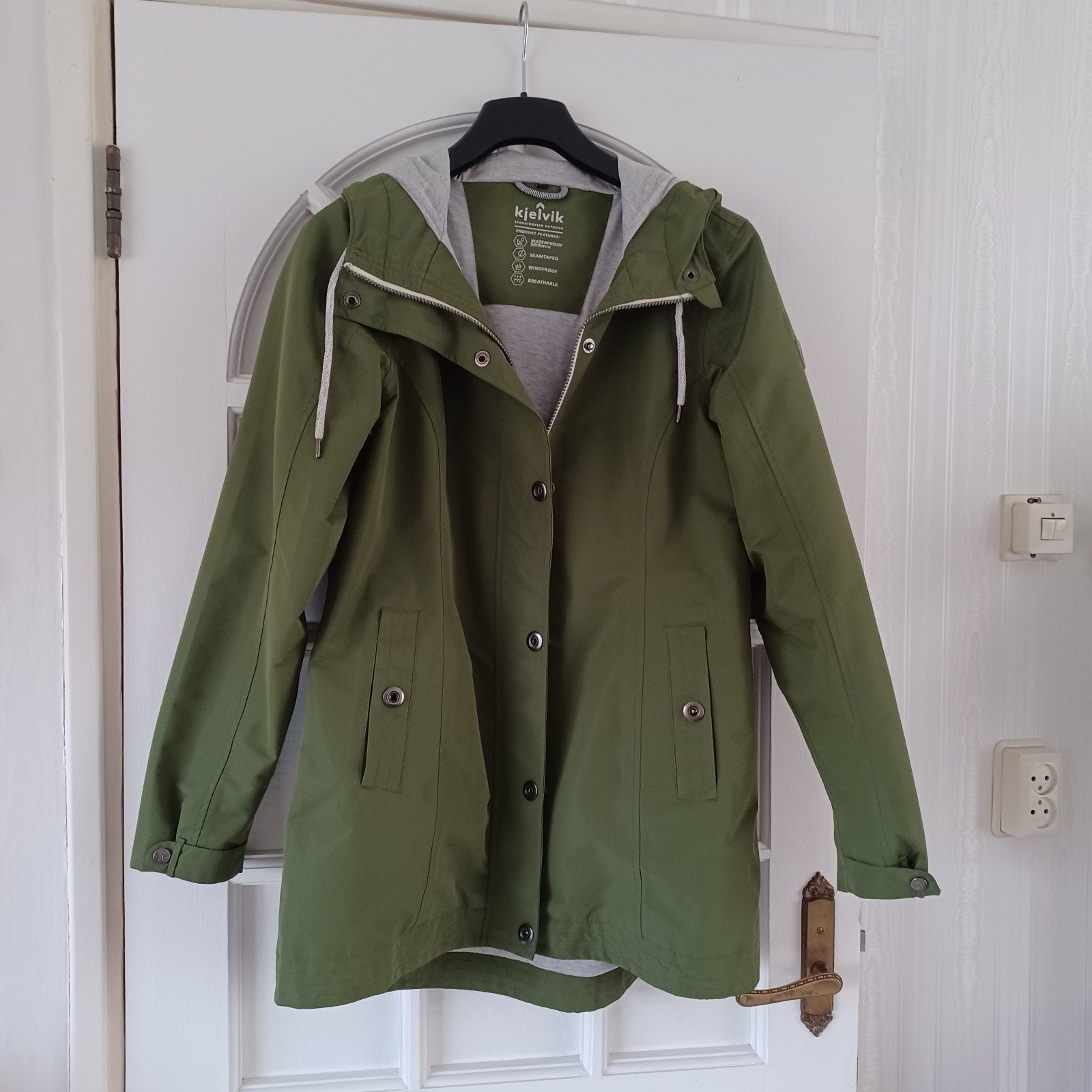 dames jas waterdicht, Ophalen, Zo goed als nieuw, Maat 38/40 (M), Zwart