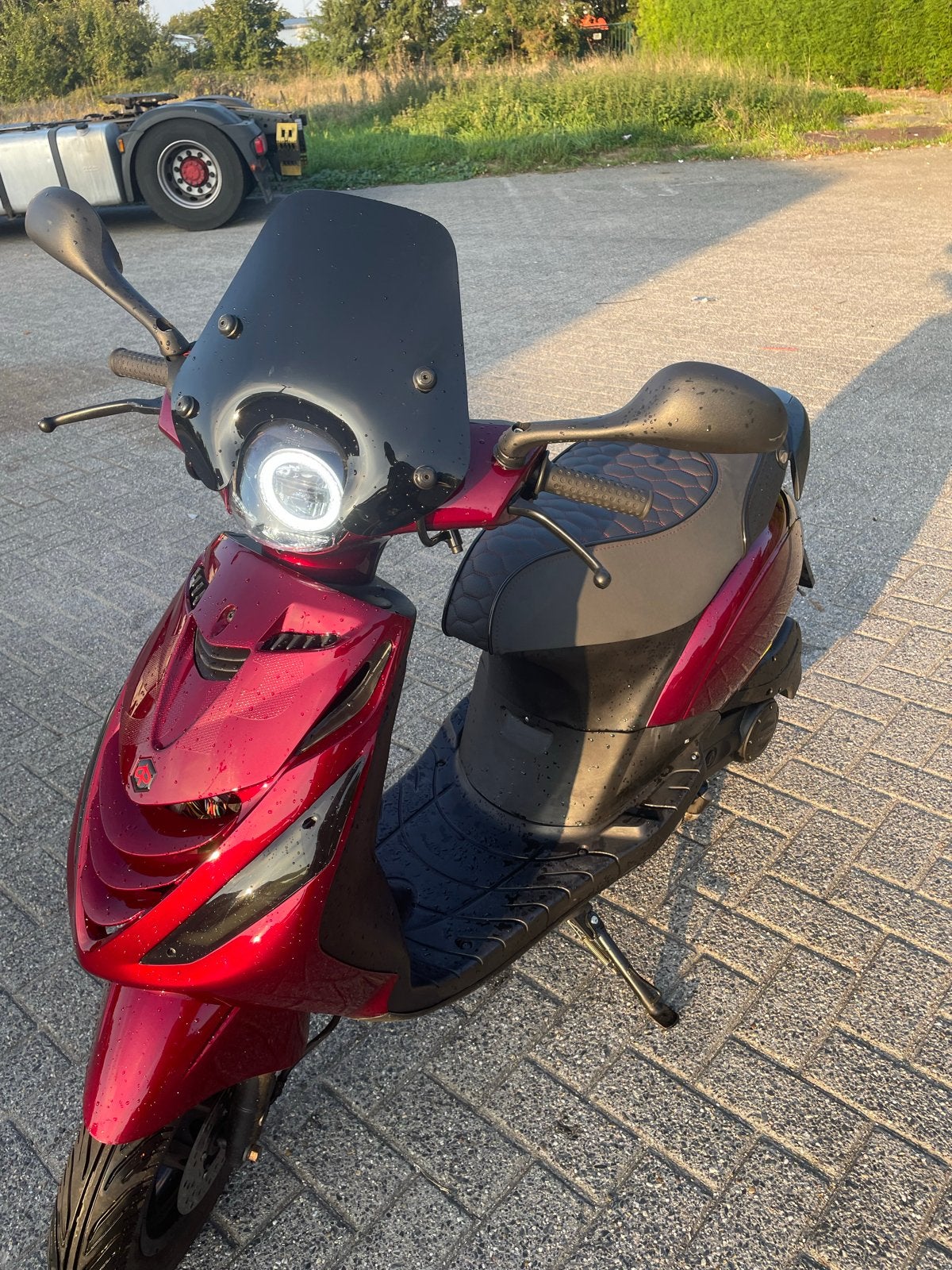 Piaggio Zip 4T IGET - Zo goed als nieuw, Fietsen en Brommers, Ophalen, Maximaal 45 km/u, Zip, Zo goed als nieuw