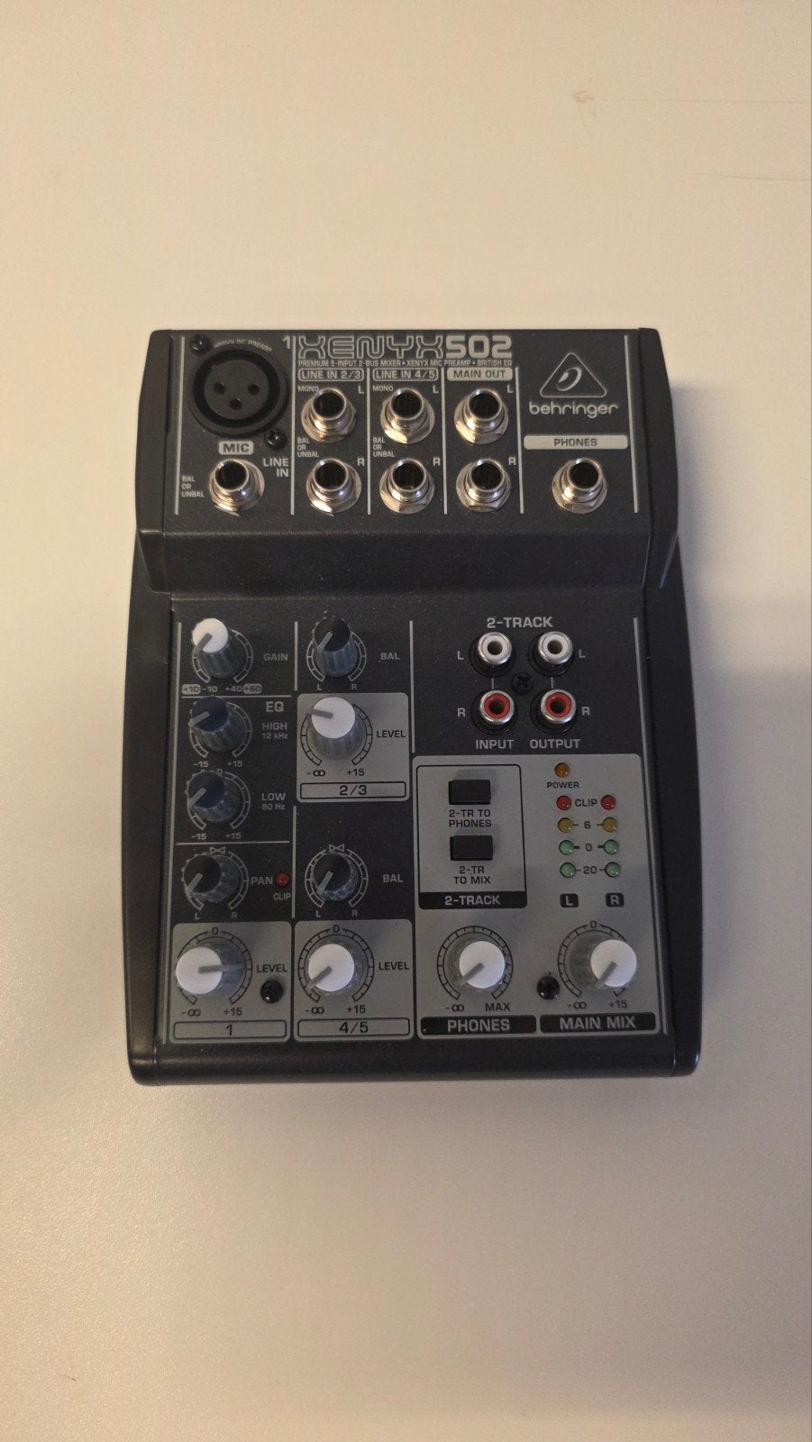 Behringer Xenyx 502 Mixer, Ophalen