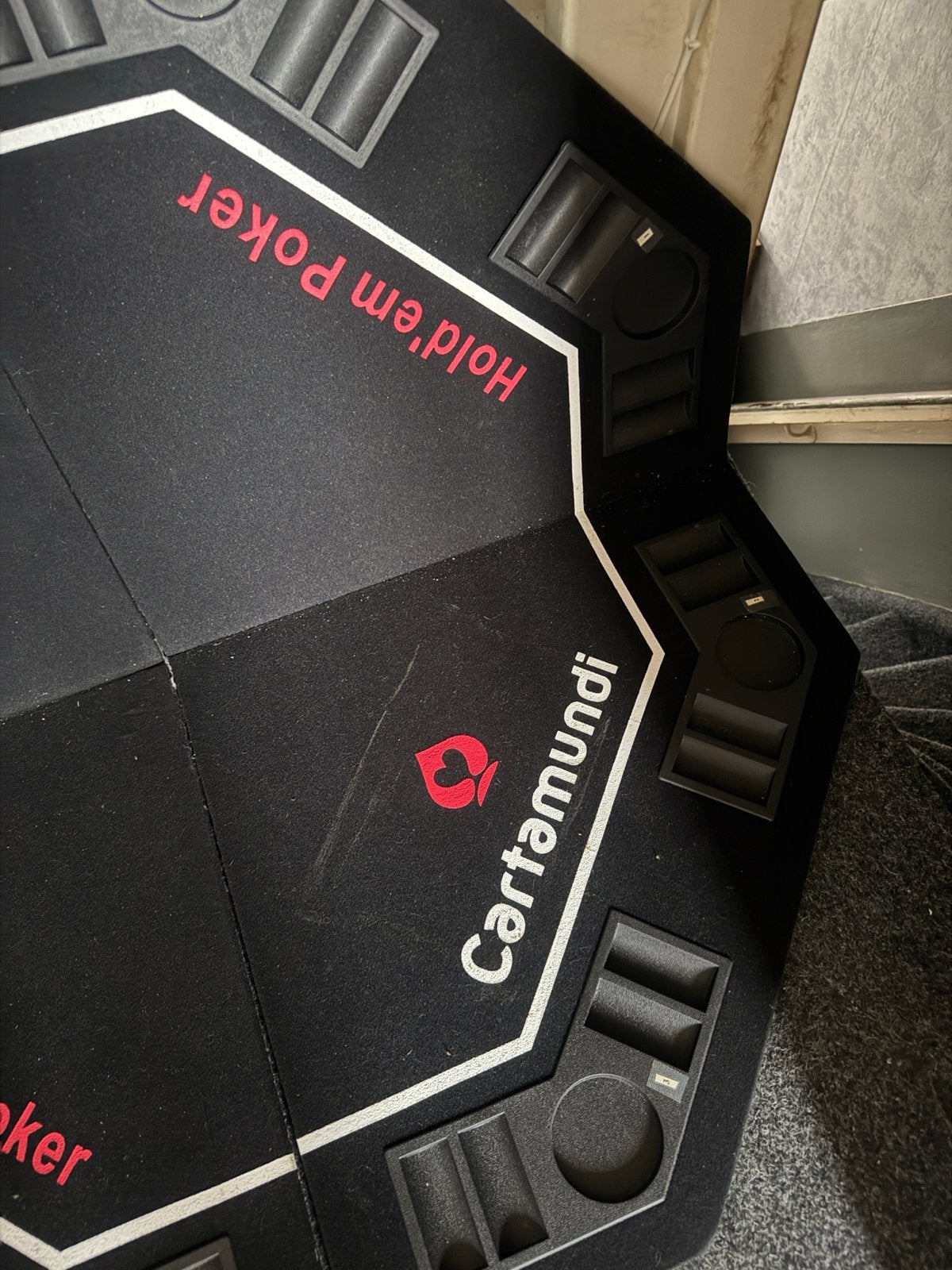 Cartamundi Hold'em Poker Mat - Perfect voor Thuis Pokeravond, Vijf spelers of meer, Ophalen, Gebruikt