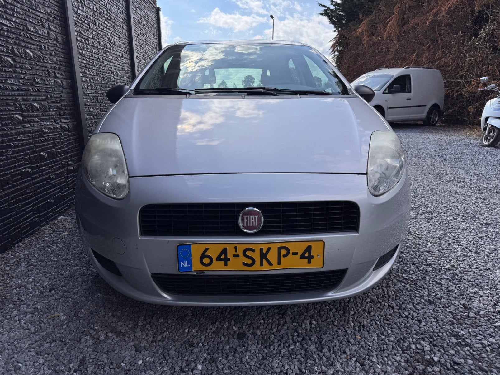 Fiat Punto 1.2 5DR 2011 Grijs, Auto's, Fiat, 1005 kg, Stof, 40 €/maand, 4 cilinders