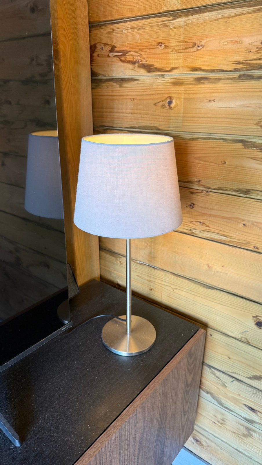 IKEA tafellamp alu voet en grijze kap, Ophalen, Bureaulamp, Gebruikt, Textiel