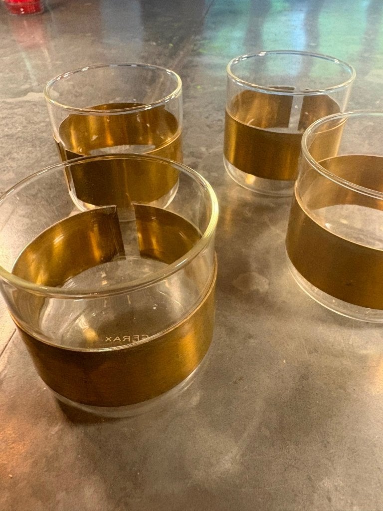 55 messing waterglazen van Serax, Huis en Inrichting, Keuken | Servies, Ophalen, Gebruikt, Overige merken, Overige stijlen