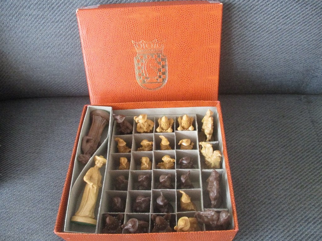 Schaakstukken Homas Bodour - Vintage Schaakset, Een of twee spelers, Ophalen of Verzenden, Zo goed als nieuw, Homas Bodour
