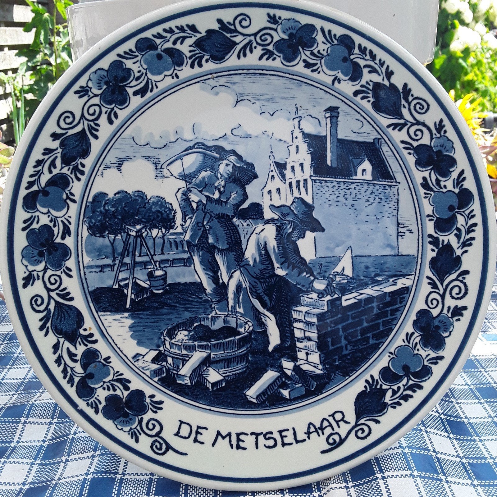 Delfts blauw sierbord de timmerman, Antiek en Kunst, Ophalen of Verzenden