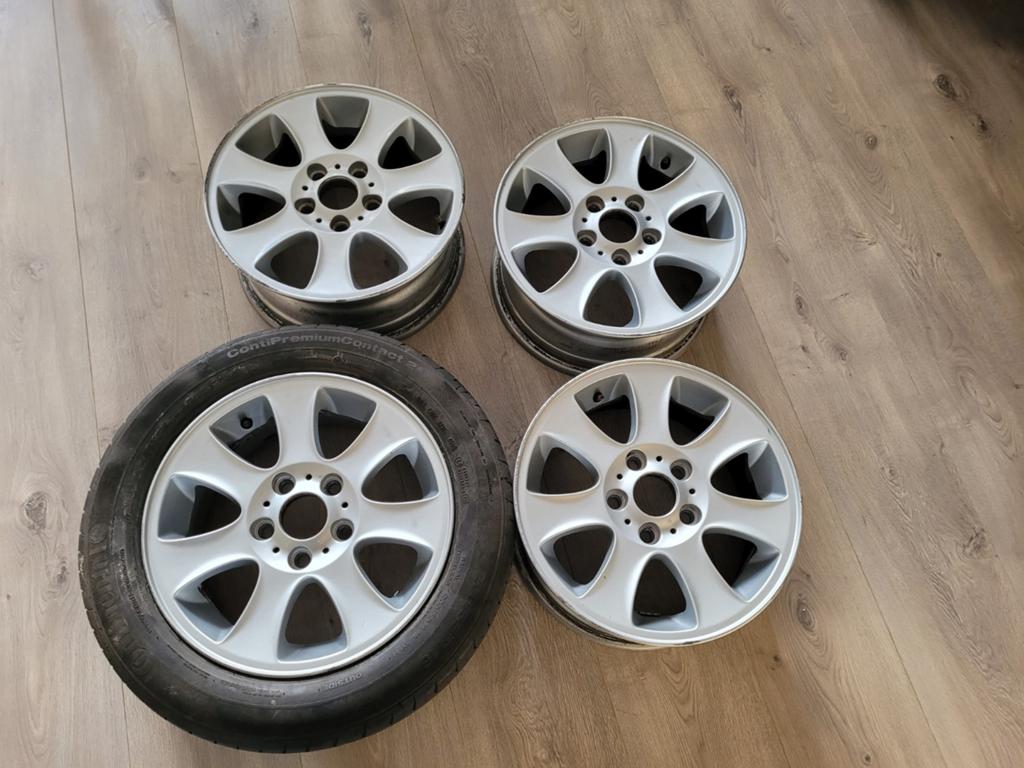 4x BMW 16 inch velgen 5x120 ET42 met 1 nette band 205/55 R16, Auto-onderdelen, Banden en Velgen, Ophalen, Gebruikt, 16 inch, Banden en Velgen