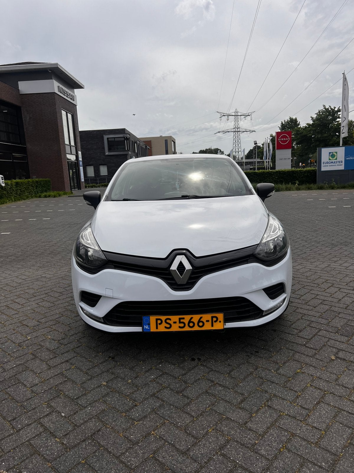Renault Clio Energy TCe 90pk Eco2 S&S 2017 Wit, Auto's, Voorwielaandrijving, 898 cc, 1057 kg, Origineel Nederlands
