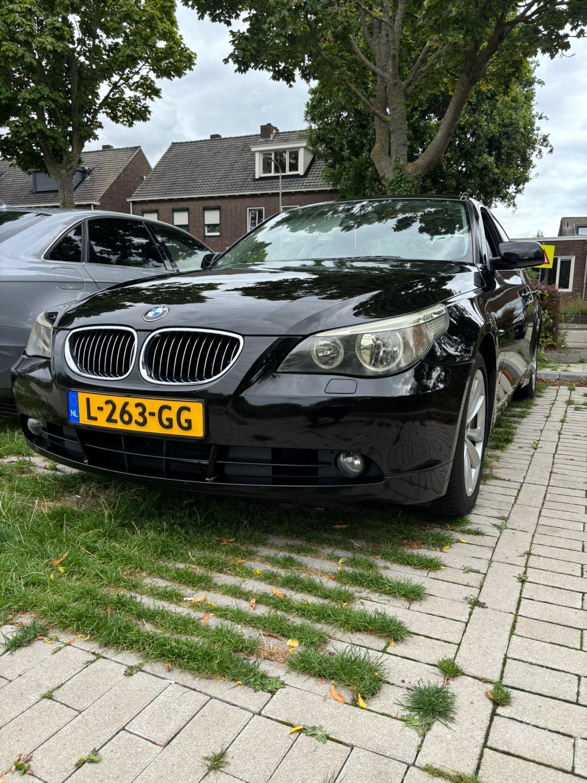 BMW 5-Serie 2.5 I 525 AUT 2005 Zwart, Auto's, Automaat, Achterwielaandrijving, 2497 cc, 2000 kg