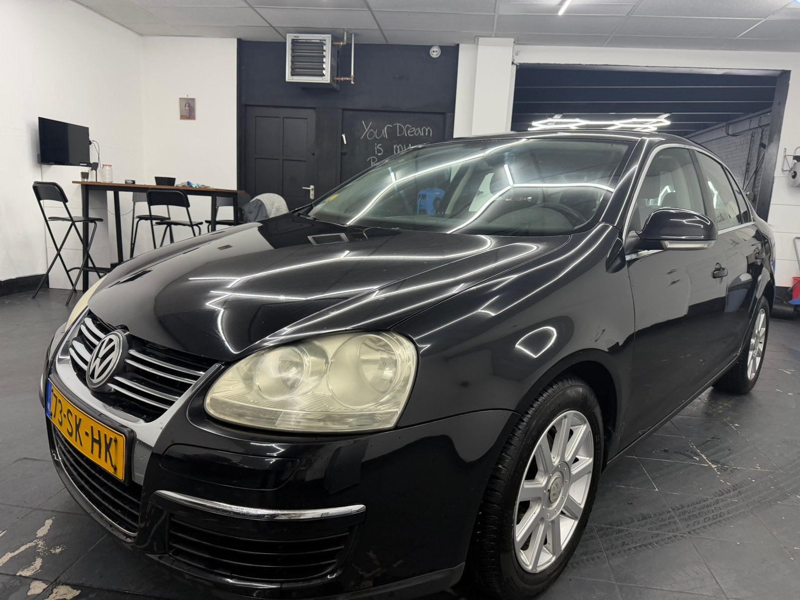 Volkswagen Jetta 1.9 TDI 77KW 2006 Zwart, Auto's, Voorwielaandrijving, 4 cilinders, Zwart, Origineel Nederlands