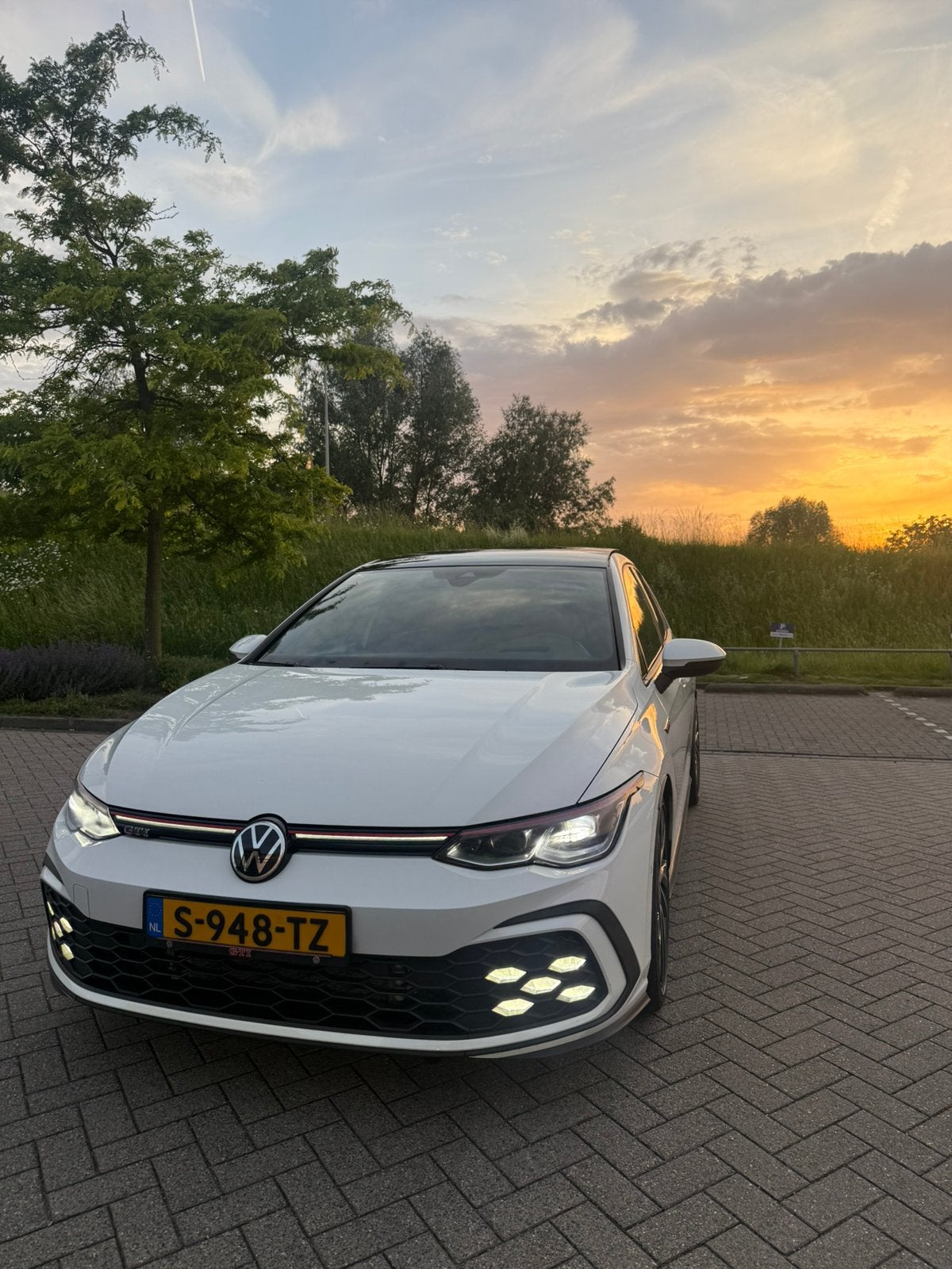 Volkswagen Golf 2.0 TSI 245pk 7-DSG 2021 Wit, Auto's, 730 kg, 1363 kg, 4 cilinders, 1984 cc