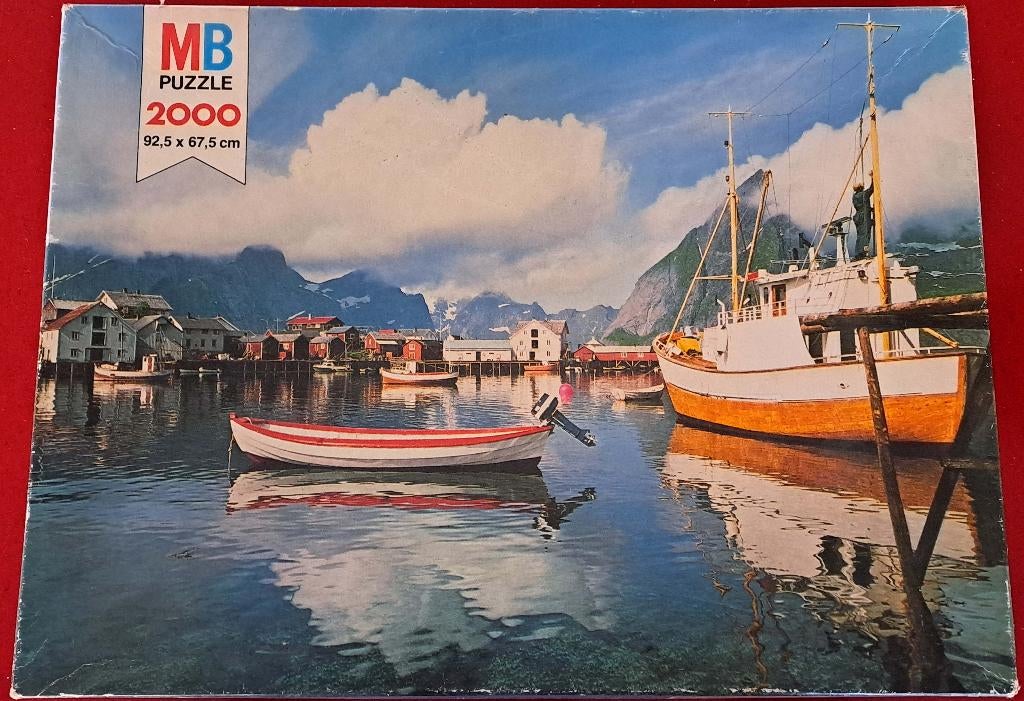 MB Legpuzzel Lofoten 2000 stukjes, Ophalen of Verzenden, Meer dan 1500 stukjes, Gebruikt