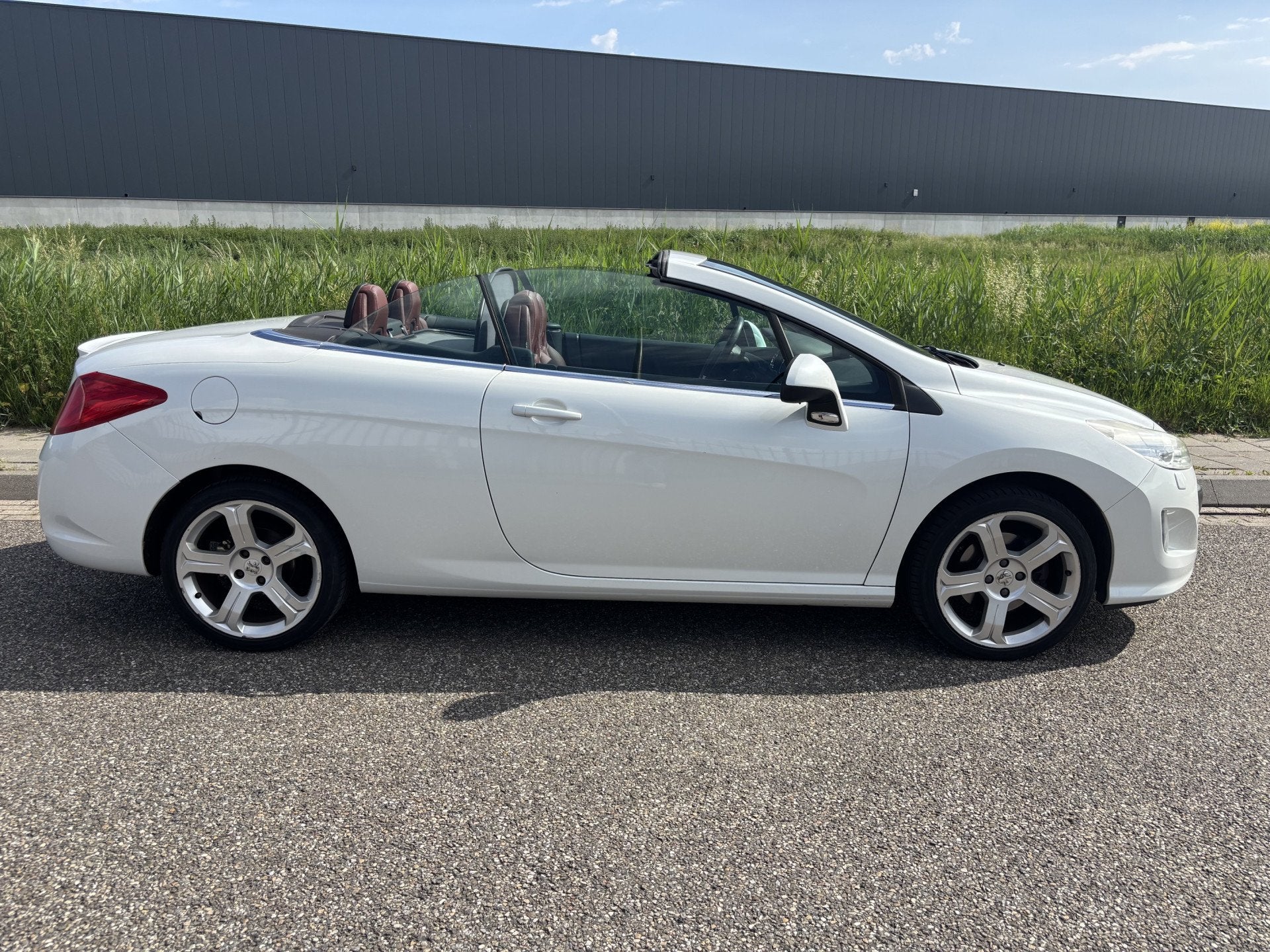 Peugeot 308 CC 1.6 THP Feline Scherpe zo mee prijs, Auto's, Euro 5, Gebruikt, Verwarmde buitenspiegels, Wit