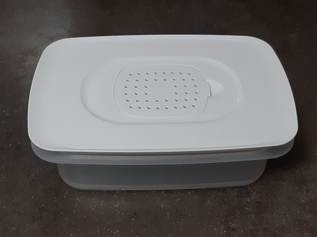 Tupperware koelkast beleg vleeswaren doos nieuwstaat wit, Ophalen of Verzenden, Zo goed als nieuw, Wit, Overige typen