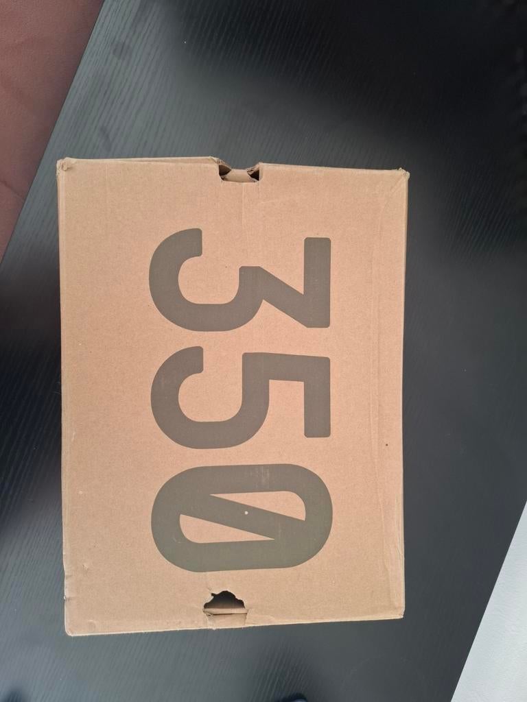 Nieuwe Adidas Yeezy Boost 350 V2 - Maat 37, Kleding | Dames, Schoenen, Adidas Yeezy, Nieuw, Oranje, Ophalen of Verzenden
