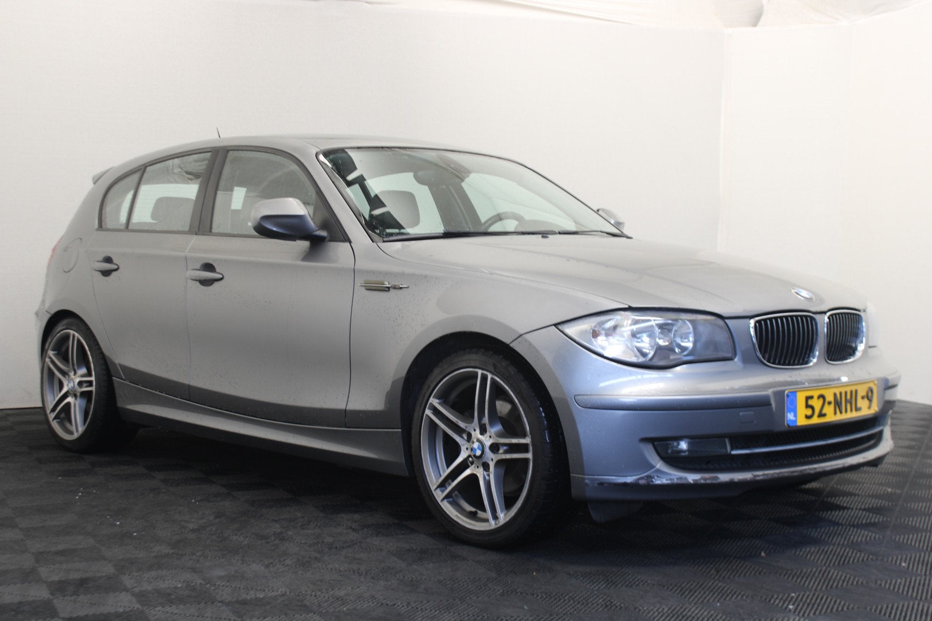 BMW 1-serie 118i Business Line ZIE TEKST! (bj 2010), Auto's, 1-Serie, Euro 5, Achterwielaandrijving, Zwart