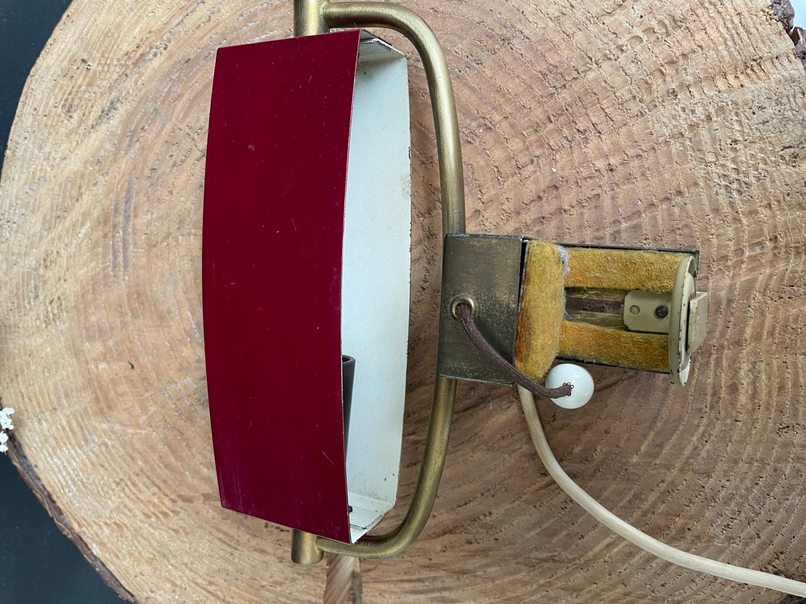 2 Vintage wandlampjes rood met messing accenten, Ophalen of Verzenden