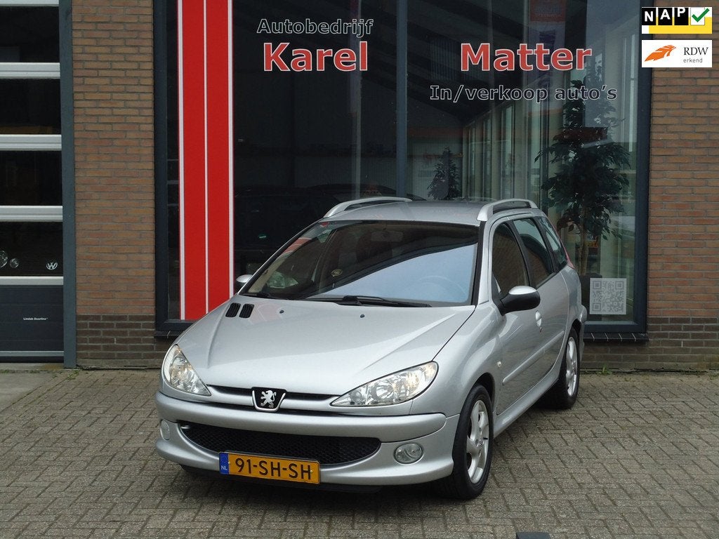 Peugeot 206 SW 1.4-16V Air-line 3 *APK T/M 26-06-2027*, Auto's, Peugeot, Voorwielaandrijving, Zwart, 4 cilinders, Origineel Nederlands