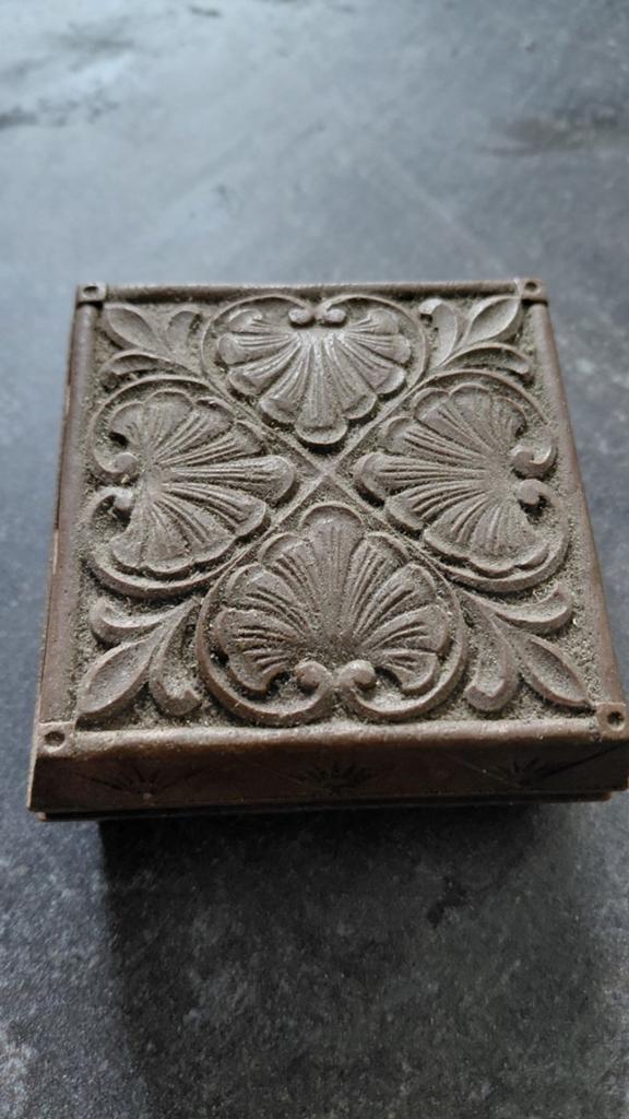 Bakkeliet sierradendoosje van opoe, Antiek en Kunst, Ophalen of Verzenden