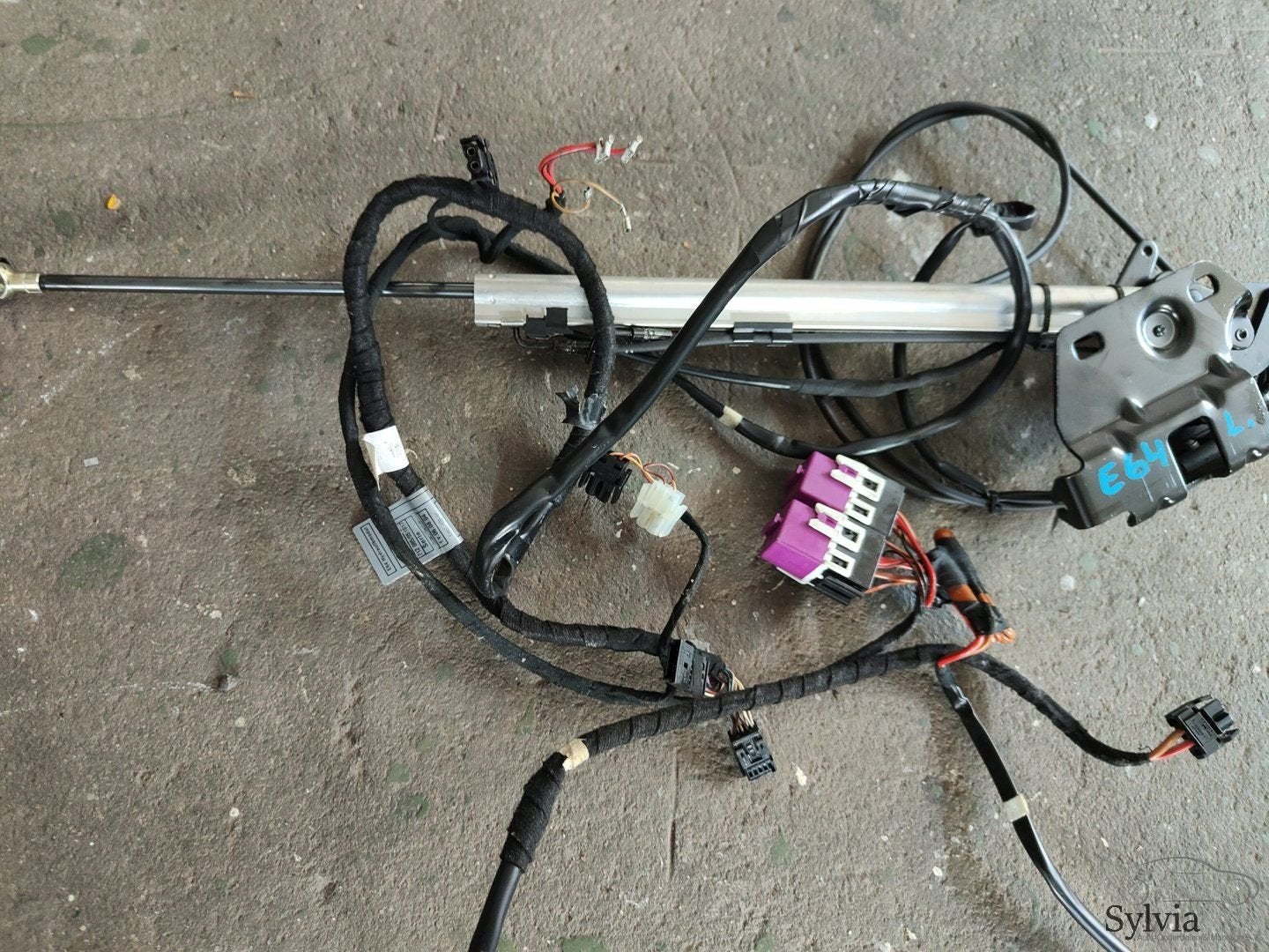 Hydraulische cilinder links cabrio dak BMW 6 serie E64 cabri, Gebruikt, -, -, Ophalen of Verzenden