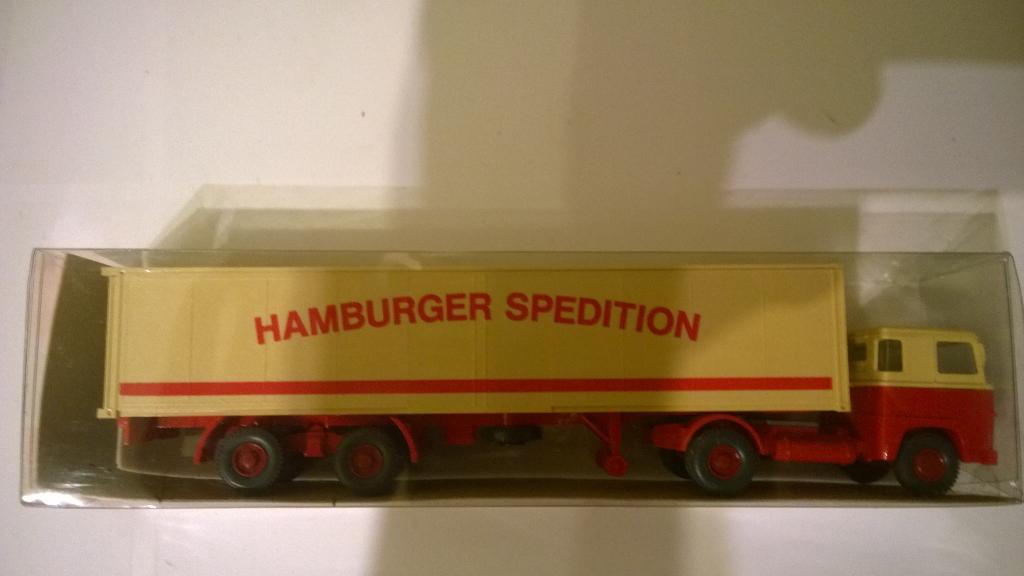 Wiking 512 Scania 111 Hamburger Spedition, Hobby en Vrije tijd, Ophalen, Nieuw, Bus of Vrachtwagen, Wiking