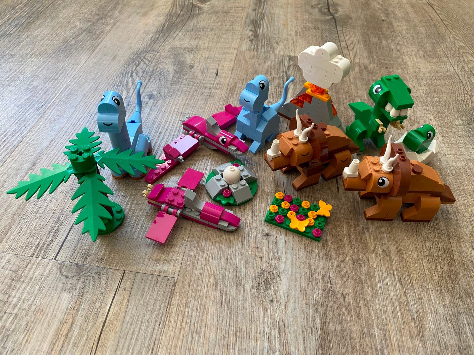 LEGO Classic Creatieve dinosaurussen - 11041, Ophalen of Verzenden, Zo goed als nieuw