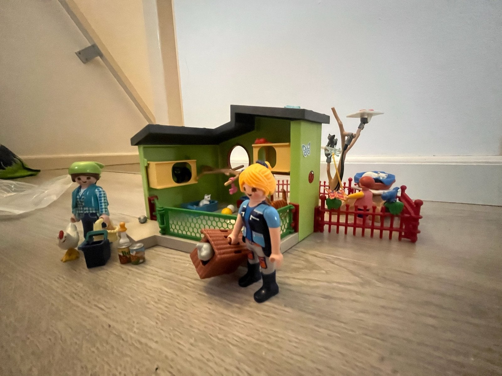 Playmobil City Life Kattenverblijf 9276 + extra boerin + kip, Complete set, Overige typen, Ophalen of Verzenden, Zo goed als nieuw