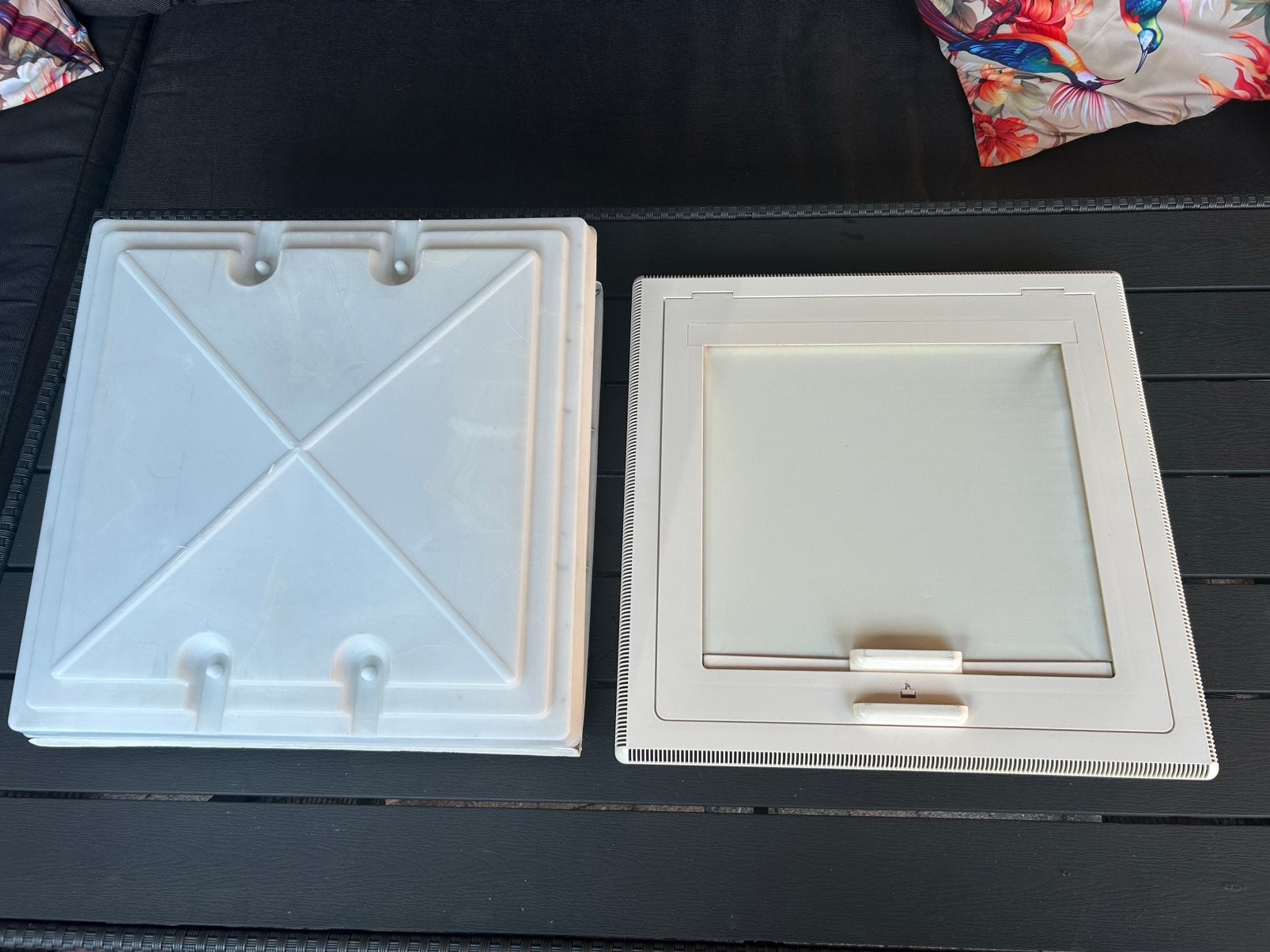 MPK Dakluik 40x40 voor Caravan/Camper, Ophalen, Gebruikt