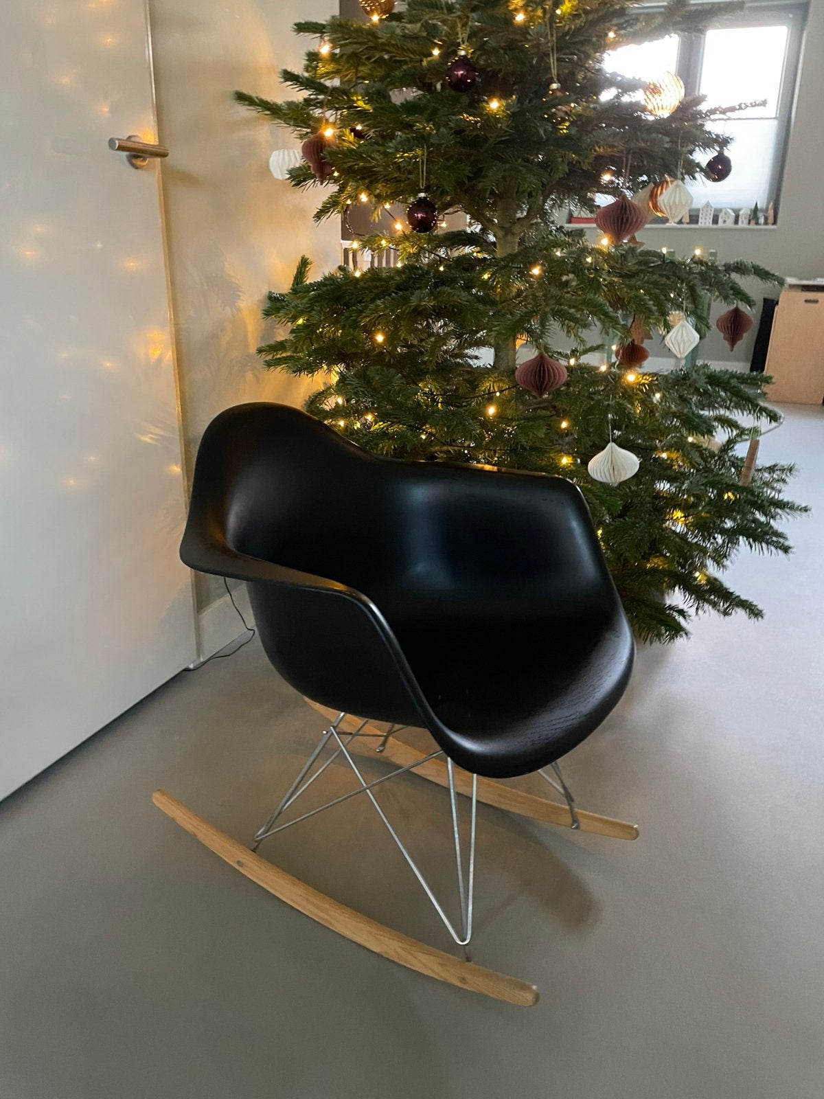 Schommelstoel Eames geïnspireerd zwart chroom hout, Ophalen, Zwart, Zo goed als nieuw, Eén