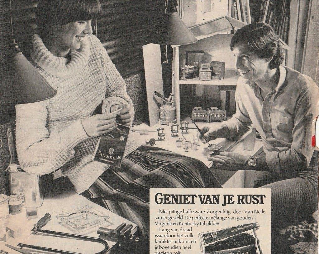 Retro reclame 1979 Van Nelle shag man maakt poppenhuis, Verzamelen, Retro, Overige typen, Verzenden