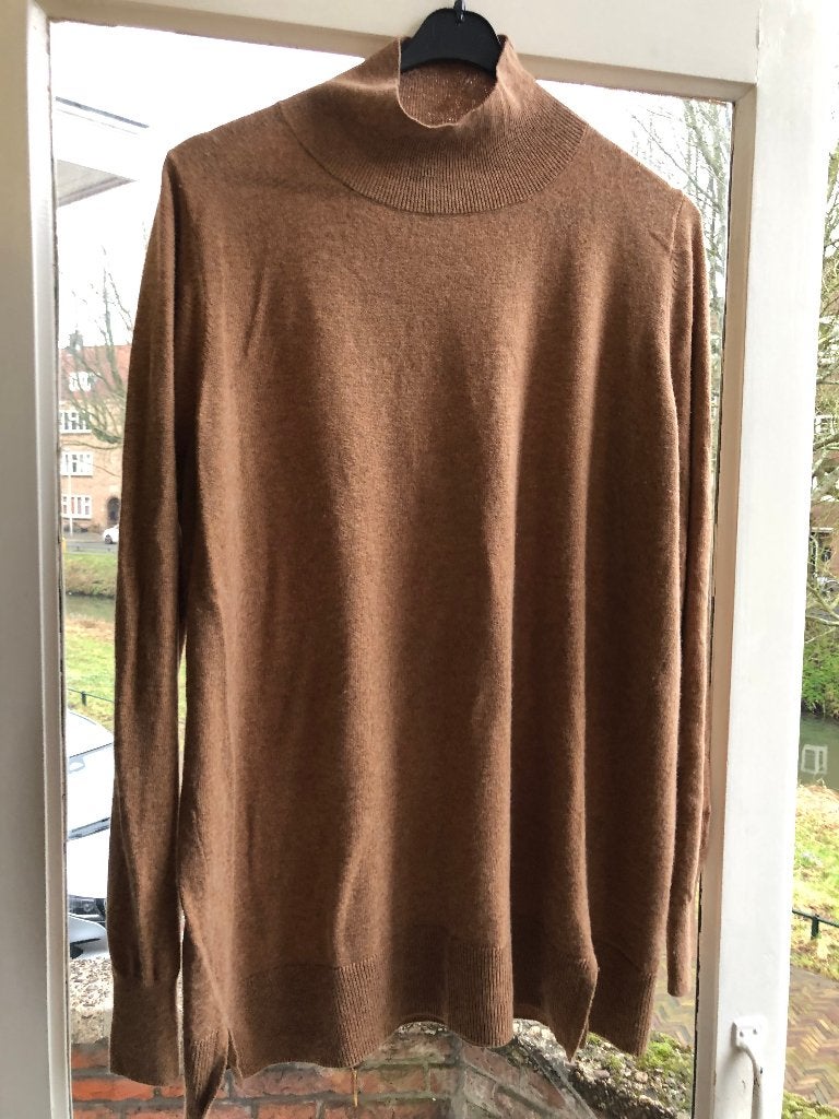 Munthe zachte bruine coltrui mt 40 valt ruim, Maat 38/40 (M), Bruin, Verzenden, Gedragen