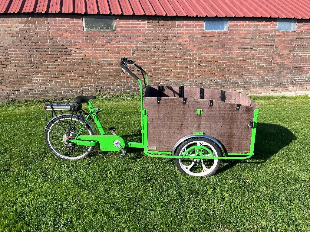 Elektronische 6-8 persoons bakfiets van de fietsfabriek, Fietsen en Brommers, Ophalen, 4 kinderen of meer, Gebruikt, Elektrisch