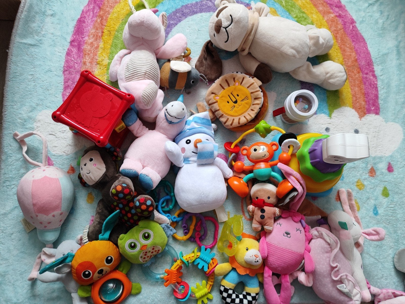 Grote partij babyspeelgoed en knuffeldoekjes, Ophalen