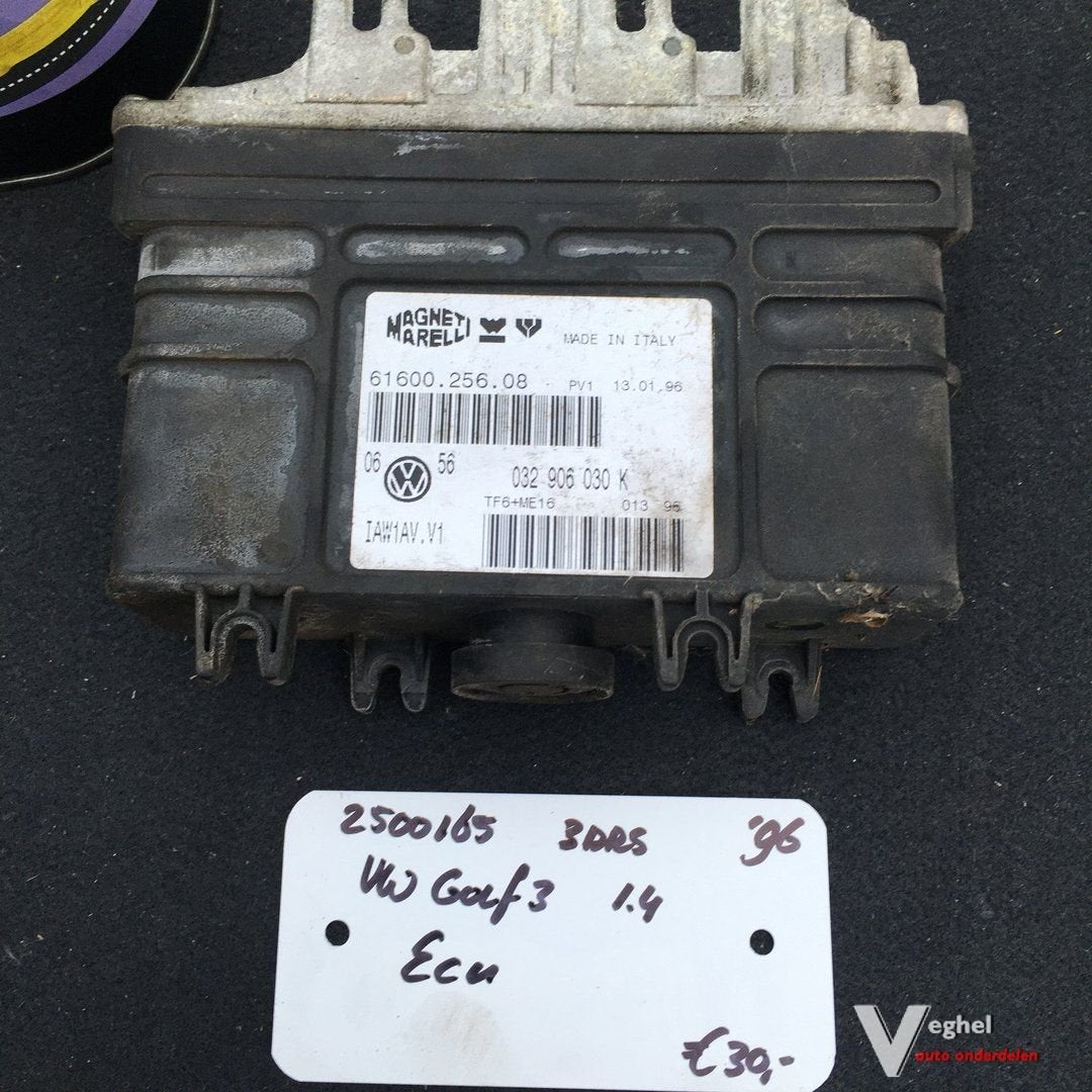 Vw Golf 3 1.4 B 3drs 1996 2500165  ECU  032 906 030 K, Auto-onderdelen, Gebruikt, -, -, Ophalen of Verzenden