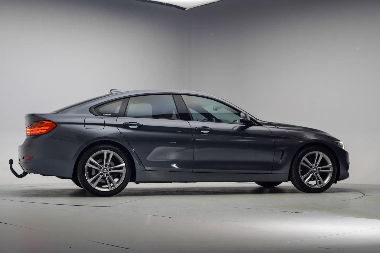 Foto 36 van BMW 4 Serie Gran Coupe 418i High Executive Aut. [ Sportstoel