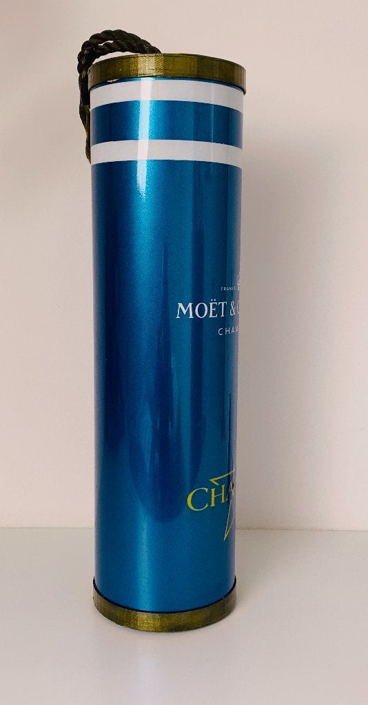 Kunstobject Tox-art Da bomb - by Moët et Chandon, Blauw, Verzenden, Art deco, 50 - 100 cm