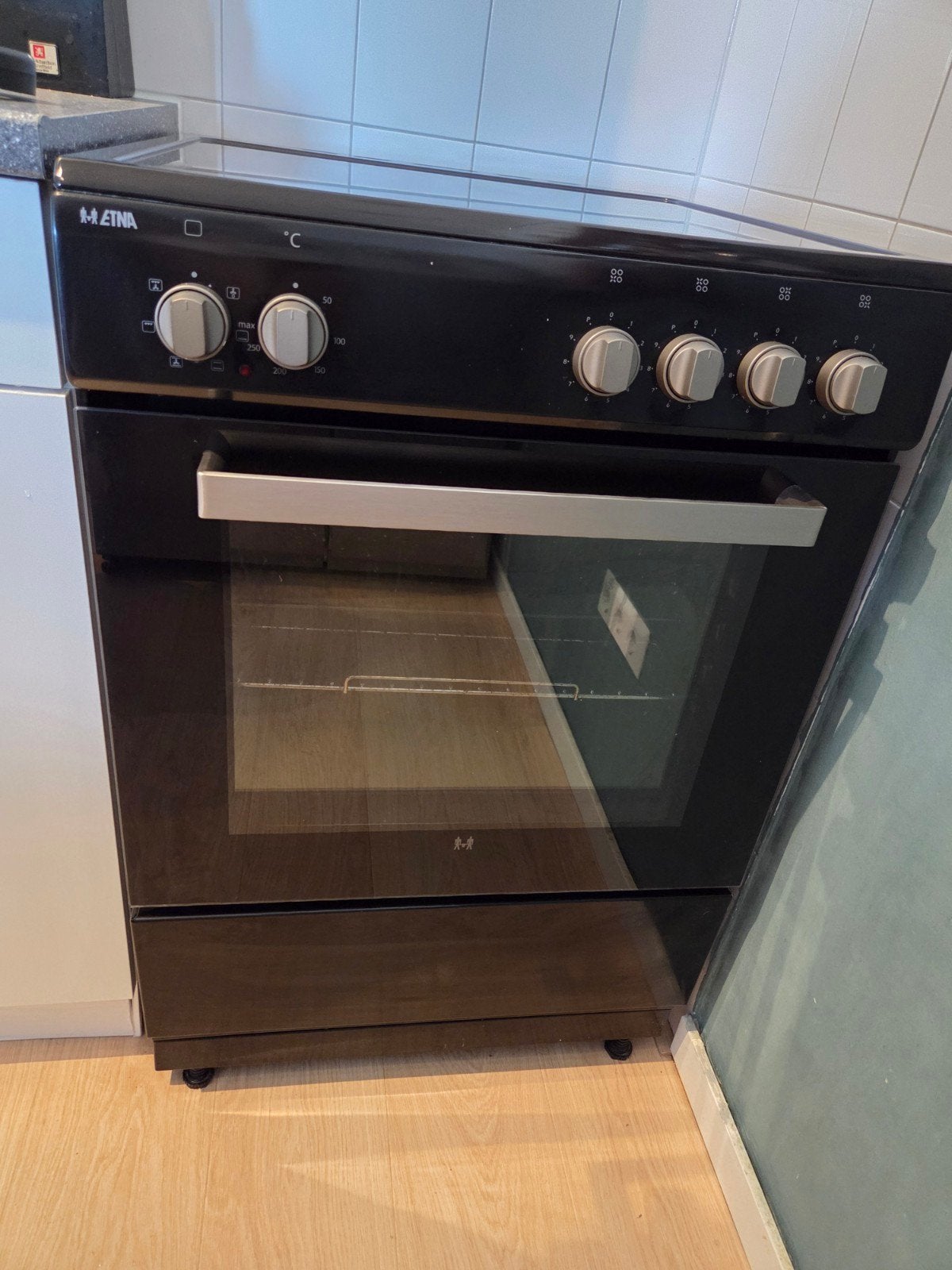 ETNA Fornuis met Oven - Inductie - Zwart, Vrijstaand, Ophalen, Oven, 60 cm of meer, Zo goed als nieuw