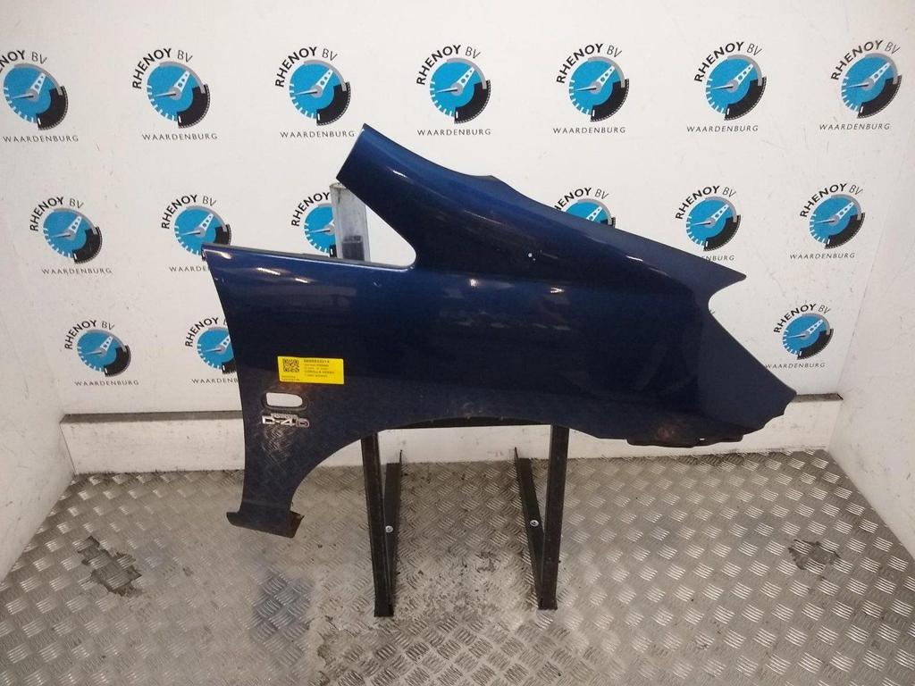TOYOTA COROLLA VERSO VOORSCHERM R 2004, Ophalen of Verzenden, Gebruikt, Stiba lid