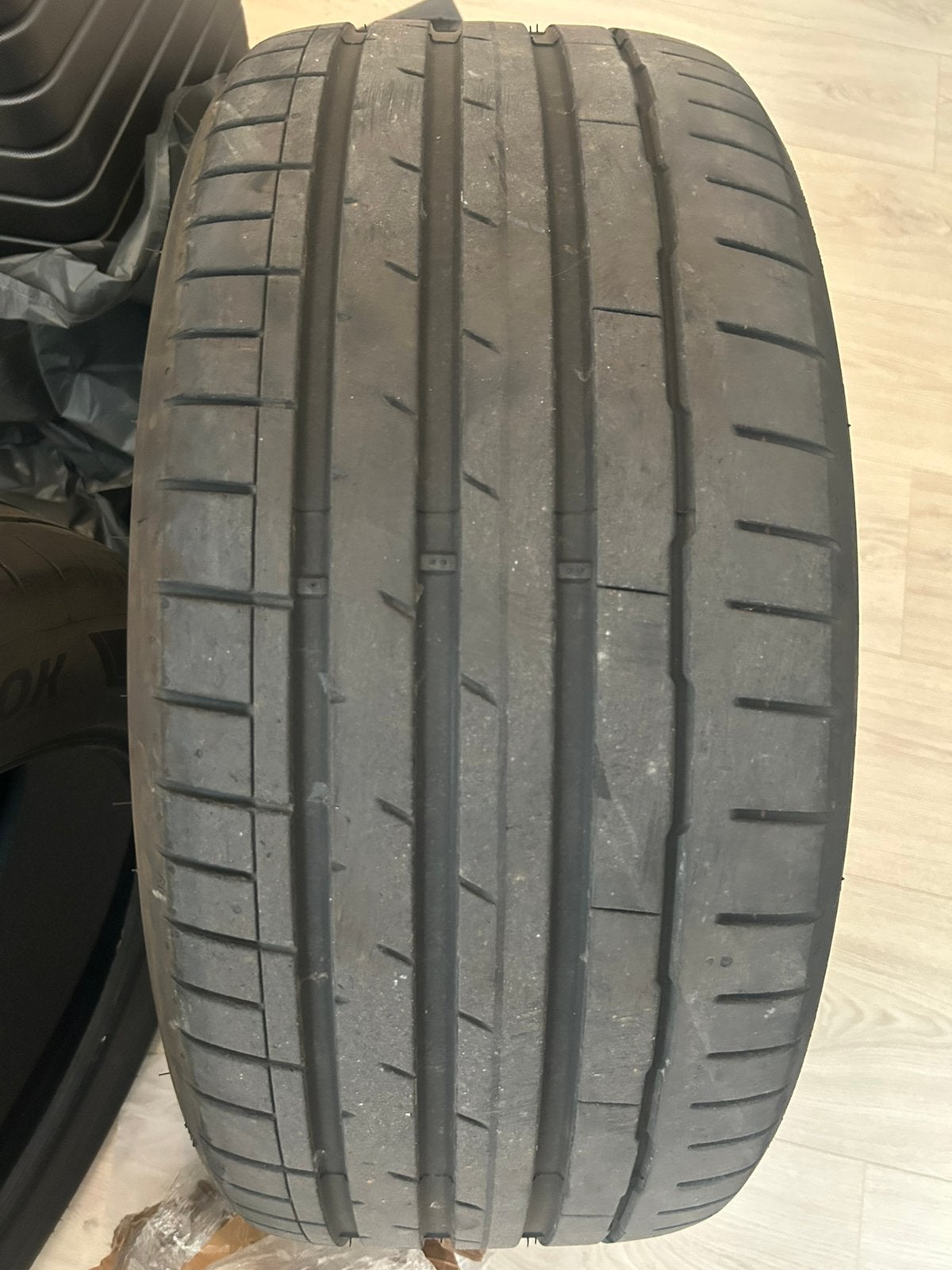 Hankook ventus S1 evo 3 Ev T2 104W 255/45R19 demo banden -, Ophalen of Verzenden