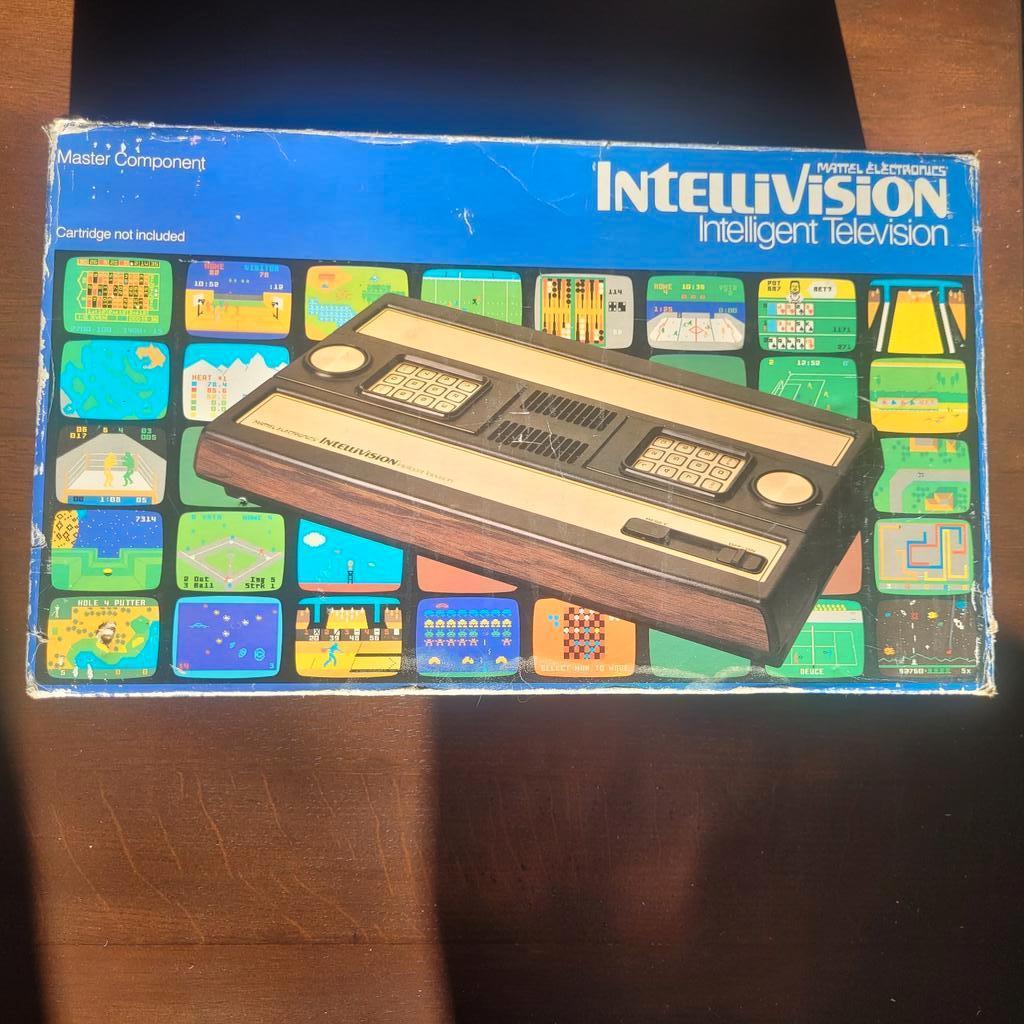 Mattel Intellivision Console met 7 Spellen - Vintage Gaming, Spelcomputers en Games, Spelcomputers | Overige, Gebruikt, Verzenden